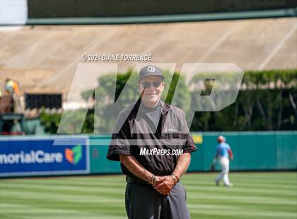 Thumbnail 1 in Santa Ana vs Long Beach Poly (Halo Classic) photogallery.