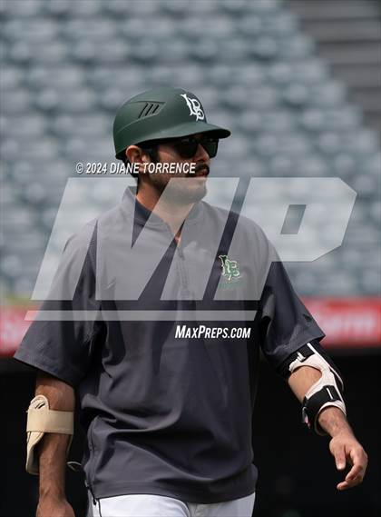 Thumbnail 1 in Santa Ana vs Long Beach Poly (Halo Classic) photogallery.