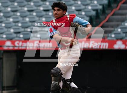 Thumbnail 1 in Santa Ana vs Long Beach Poly (Halo Classic) photogallery.