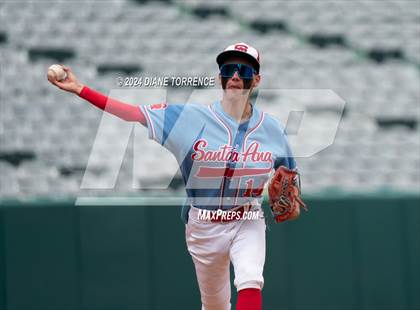 Thumbnail 1 in Santa Ana vs Long Beach Poly (Halo Classic) photogallery.