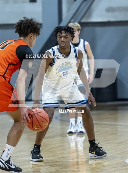 Thumbnail 2 in Webster Groves vs Oak Park (Twelve Courts of Christmas) photogallery.