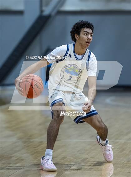 Thumbnail 3 in Webster Groves vs Oak Park (Twelve Courts of Christmas) photogallery.
