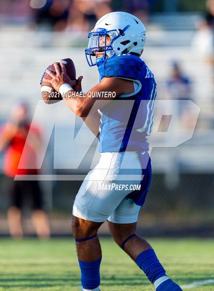 Thumbnail 1 in Bandera @ Natalia (Scrimmage) photogallery.