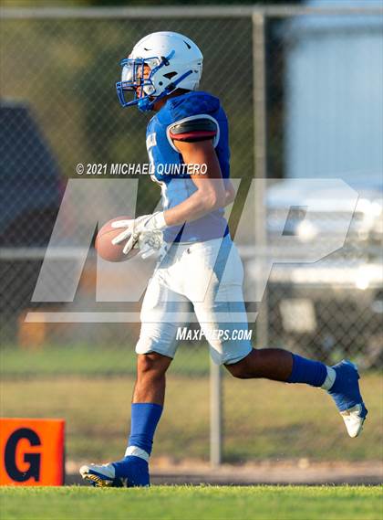 Thumbnail 2 in Bandera @ Natalia (Scrimmage) photogallery.