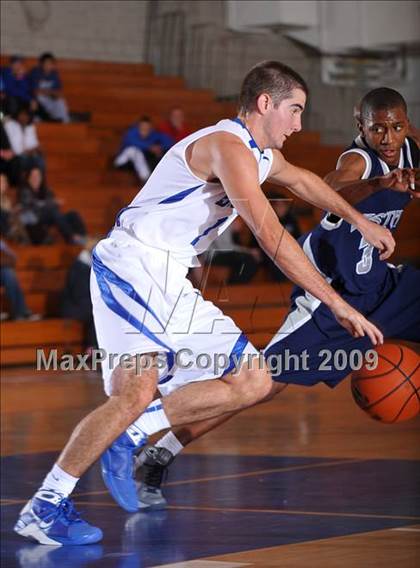 Thumbnail 1 in Rancho Bernardo vs Vista del Lago (MaxPreps Holiday Classic) photogallery.