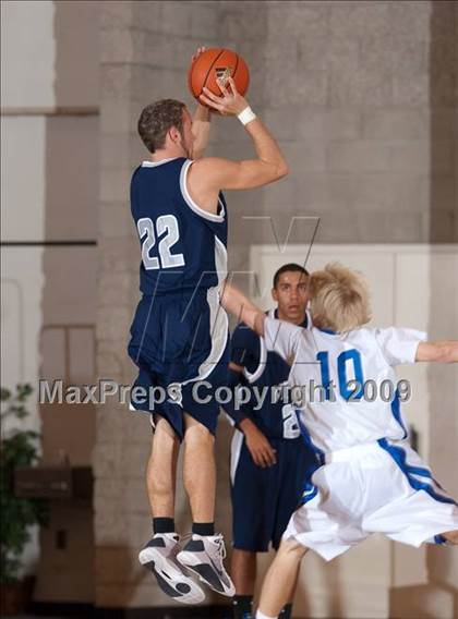 Thumbnail 2 in Rancho Bernardo vs Vista del Lago (MaxPreps Holiday Classic) photogallery.