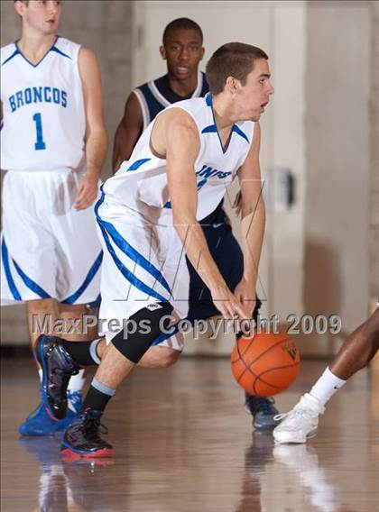 Thumbnail 3 in Rancho Bernardo vs Vista del Lago (MaxPreps Holiday Classic) photogallery.