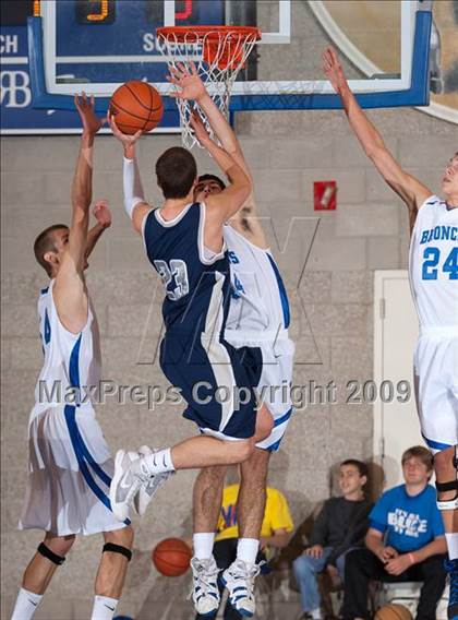 Thumbnail 2 in Rancho Bernardo vs Vista del Lago (MaxPreps Holiday Classic) photogallery.