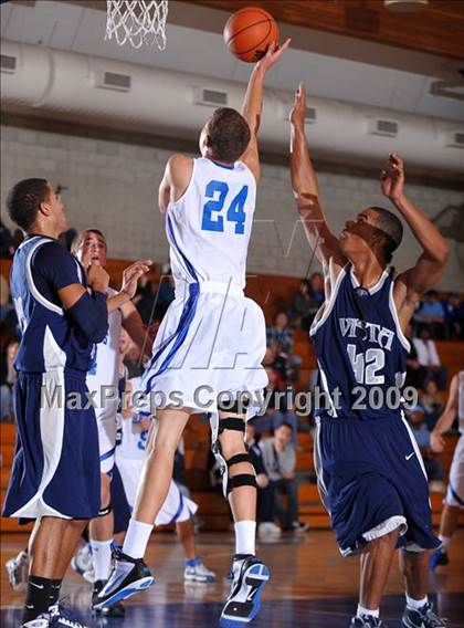 Thumbnail 3 in Rancho Bernardo vs Vista del Lago (MaxPreps Holiday Classic) photogallery.