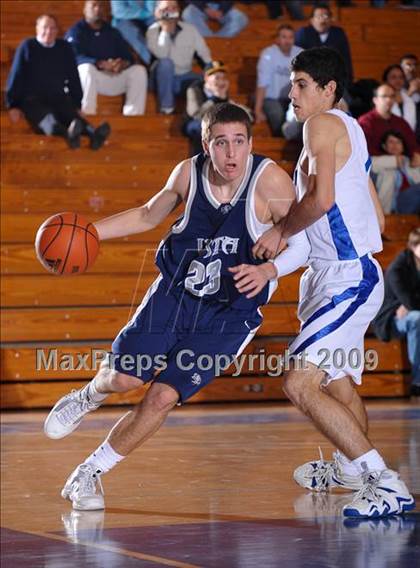 Thumbnail 3 in Rancho Bernardo vs Vista del Lago (MaxPreps Holiday Classic) photogallery.
