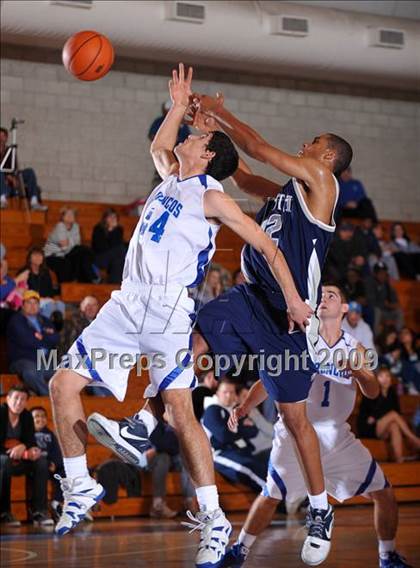 Thumbnail 3 in Rancho Bernardo vs Vista del Lago (MaxPreps Holiday Classic) photogallery.