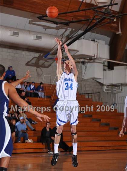 Thumbnail 3 in Rancho Bernardo vs Vista del Lago (MaxPreps Holiday Classic) photogallery.