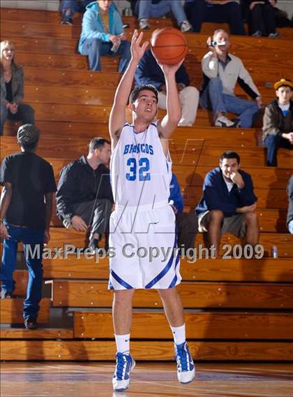 Thumbnail 3 in Rancho Bernardo vs Vista del Lago (MaxPreps Holiday Classic) photogallery.