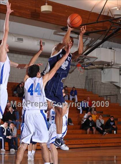 Thumbnail 1 in Rancho Bernardo vs Vista del Lago (MaxPreps Holiday Classic) photogallery.
