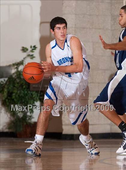 Thumbnail 2 in Rancho Bernardo vs Vista del Lago (MaxPreps Holiday Classic) photogallery.