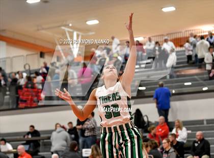 Thumbnail 2 in IHSAA Sectional Semi-Final Frankton vs. Yorktown photogallery.