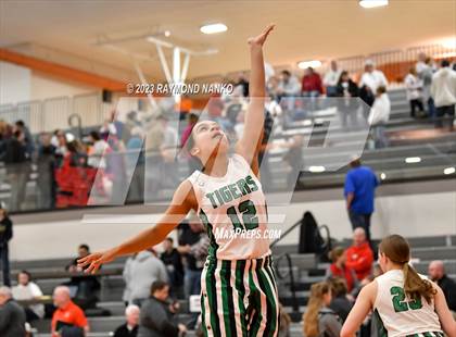 Thumbnail 3 in IHSAA Sectional Semi-Final Frankton vs. Yorktown photogallery.