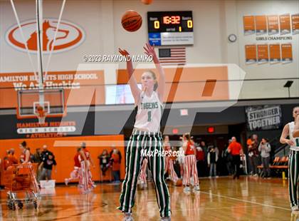 Thumbnail 1 in IHSAA Sectional Semi-Final Frankton vs. Yorktown photogallery.