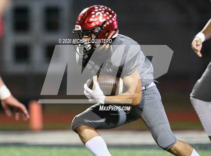 Thumbnail 1 in Southside vs. Jefferson (UIL Class 5A Bi-District Playoff) photogallery.