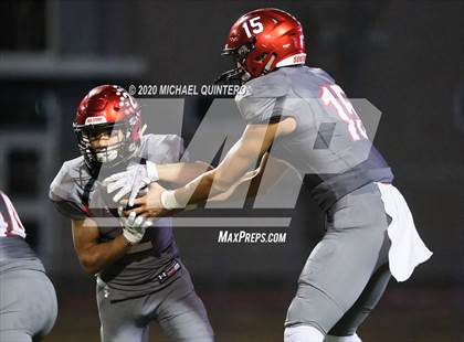 Thumbnail 3 in Southside vs. Jefferson (UIL Class 5A Bi-District Playoff) photogallery.