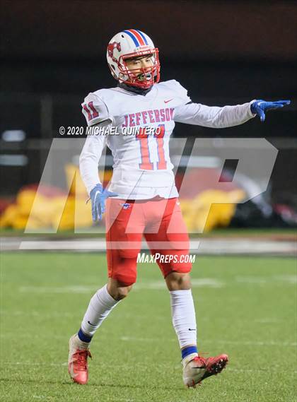 Thumbnail 2 in Southside vs. Jefferson (UIL Class 5A Bi-District Playoff) photogallery.