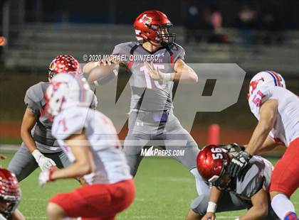 Thumbnail 2 in Southside vs. Jefferson (UIL Class 5A Bi-District Playoff) photogallery.