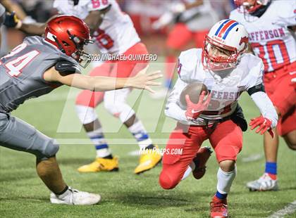 Thumbnail 3 in Southside vs. Jefferson (UIL Class 5A Bi-District Playoff) photogallery.