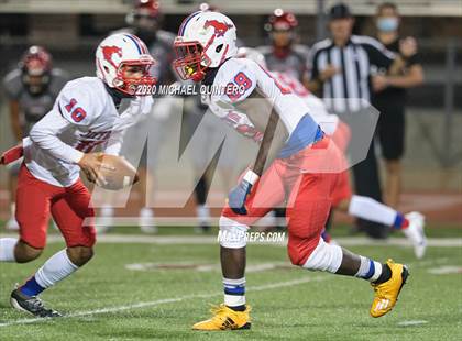 Thumbnail 1 in Southside vs. Jefferson (UIL Class 5A Bi-District Playoff) photogallery.