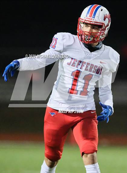 Thumbnail 1 in Southside vs. Jefferson (UIL Class 5A Bi-District Playoff) photogallery.