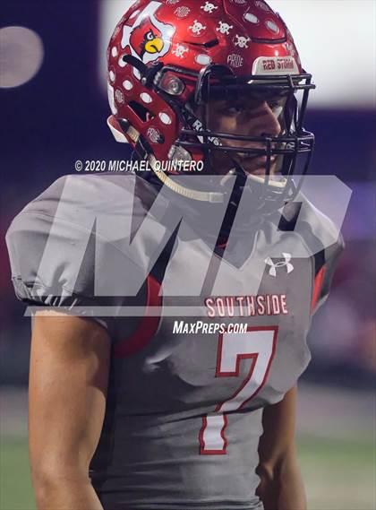 Thumbnail 2 in Southside vs. Jefferson (UIL Class 5A Bi-District Playoff) photogallery.