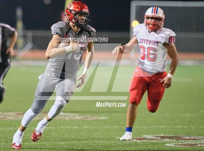 Thumbnail 2 in Southside vs. Jefferson (UIL Class 5A Bi-District Playoff) photogallery.