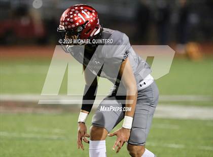 Thumbnail 2 in Southside vs. Jefferson (UIL Class 5A Bi-District Playoff) photogallery.