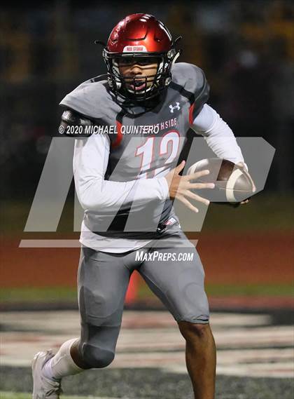 Thumbnail 1 in Southside vs. Jefferson (UIL Class 5A Bi-District Playoff) photogallery.