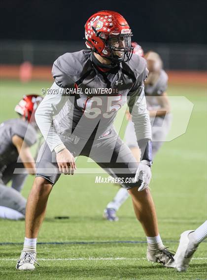 Thumbnail 1 in Southside vs. Jefferson (UIL Class 5A Bi-District Playoff) photogallery.