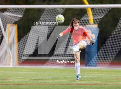 Thumbnail 3 in Bainbridge @ Eastside Catholic photogallery.
