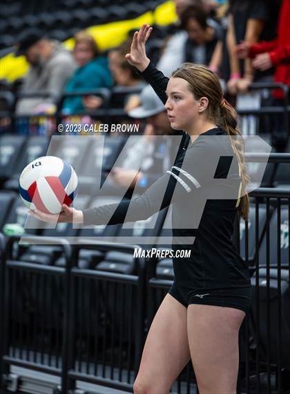 Thumbnail 2 in Maple Mountain vs. Bountiful (UHSAA 5A Final) photogallery.