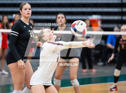 Thumbnail 2 in Maple Mountain vs. Bountiful (UHSAA 5A Final) photogallery.