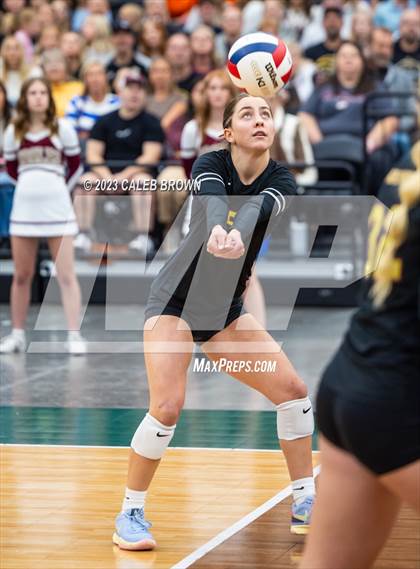 Thumbnail 1 in Maple Mountain vs. Bountiful (UHSAA 5A Final) photogallery.