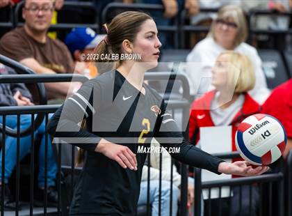 Thumbnail 1 in Maple Mountain vs. Bountiful (UHSAA 5A Final) photogallery.