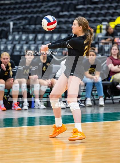 Thumbnail 3 in Maple Mountain vs. Bountiful (UHSAA 5A Final) photogallery.