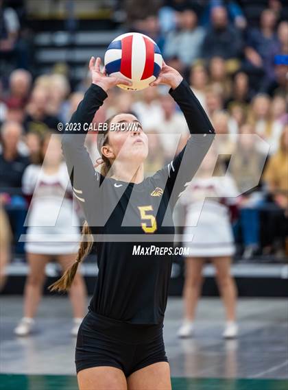 Thumbnail 3 in Maple Mountain vs. Bountiful (UHSAA 5A Final) photogallery.