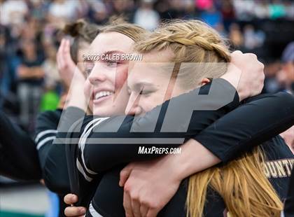 Thumbnail 2 in Maple Mountain vs. Bountiful (UHSAA 5A Final) photogallery.