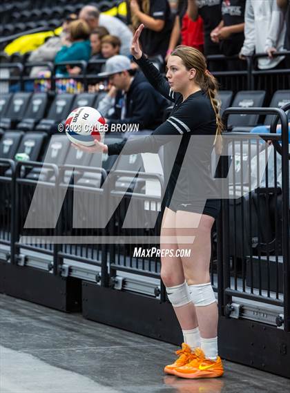 Thumbnail 1 in Maple Mountain vs. Bountiful (UHSAA 5A Final) photogallery.
