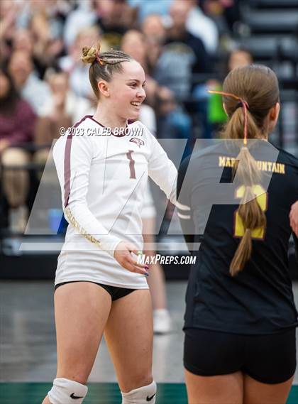 Thumbnail 3 in Maple Mountain vs. Bountiful (UHSAA 5A Final) photogallery.