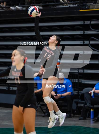 Thumbnail 1 in Maple Mountain vs. Bountiful (UHSAA 5A Final) photogallery.