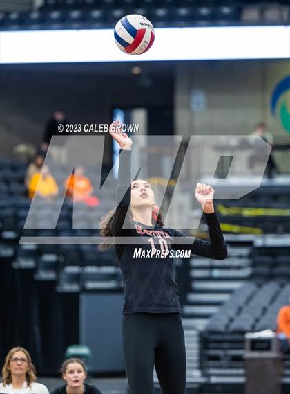 Thumbnail 1 in Maple Mountain vs. Bountiful (UHSAA 5A Final) photogallery.