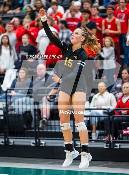Thumbnail 1 in Maple Mountain vs. Bountiful (UHSAA 5A Final) photogallery.
