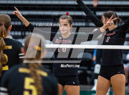 Thumbnail 2 in Maple Mountain vs. Bountiful (UHSAA 5A Final) photogallery.