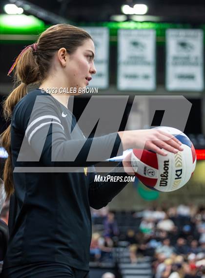 Thumbnail 2 in Maple Mountain vs. Bountiful (UHSAA 5A Final) photogallery.