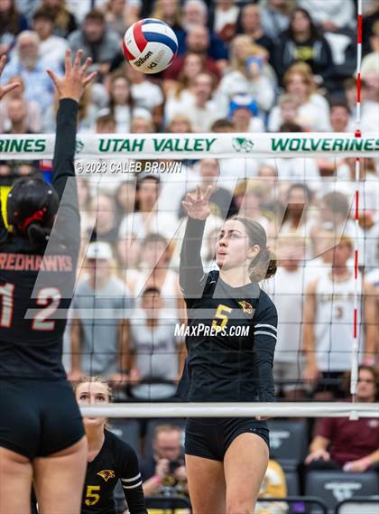 Thumbnail 3 in Maple Mountain vs. Bountiful (UHSAA 5A Final) photogallery.